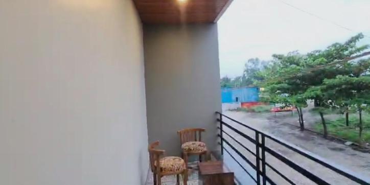 Bombay Darbar Hotel Simrol Exterior foto